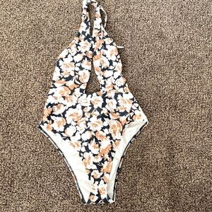 Abercrombie & Fitch Wrap Swimsuit. Item 079